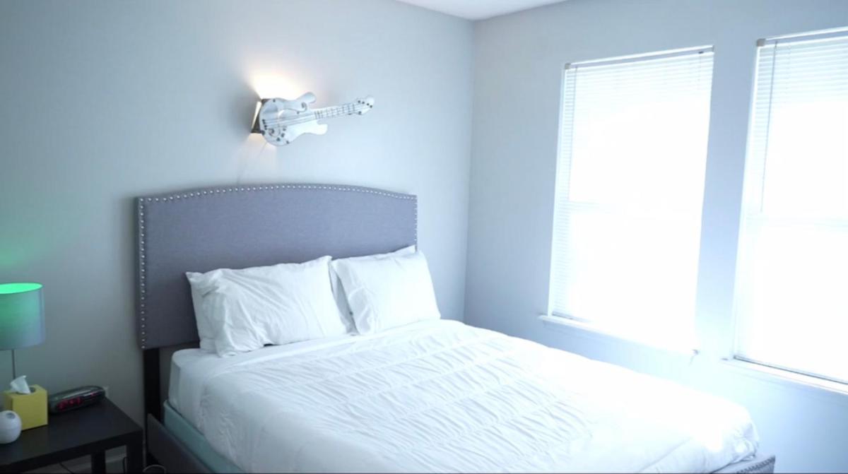 Hip Rock Music Themed House - Housity