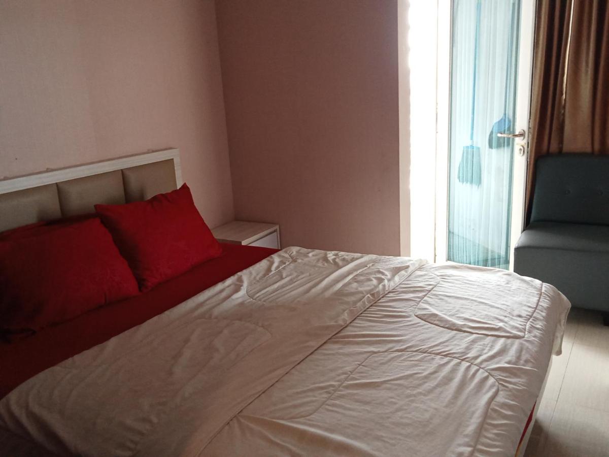 Apartemen Grand Kamala Lagoon Bekasi By Cicie Room - Housity