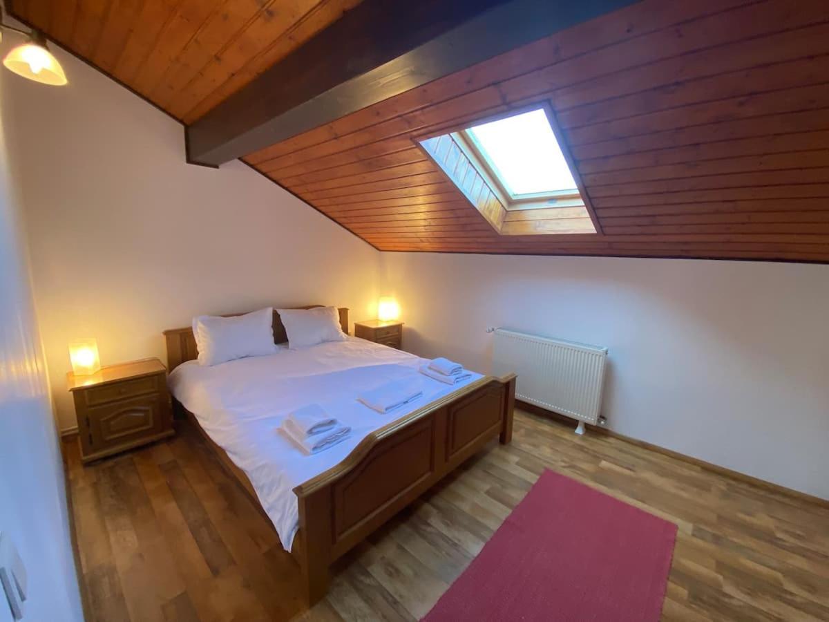 Sirnea Chalet - Housity