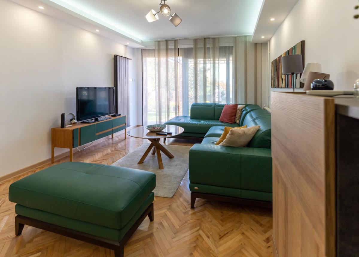 Central Park Home Spa - Housity