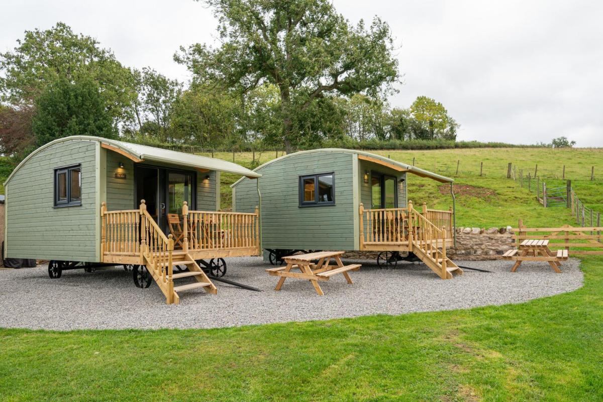 The Elm Shepod - Smardale Mill - Housity