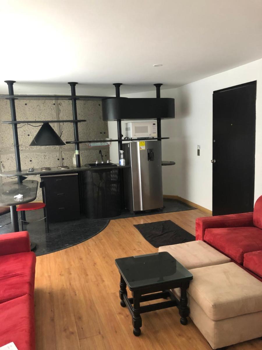 22 SuitGold - Housity