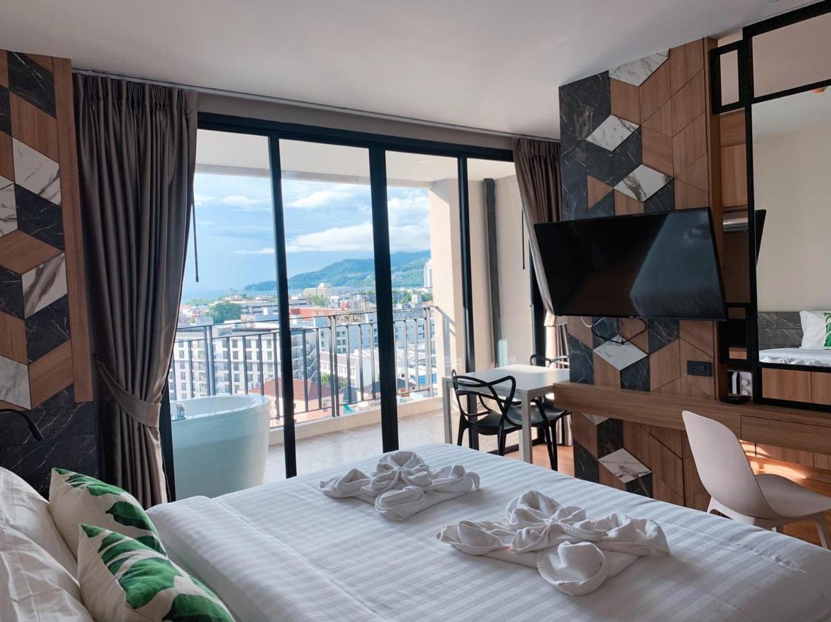 Sky Wave Patong - Housity