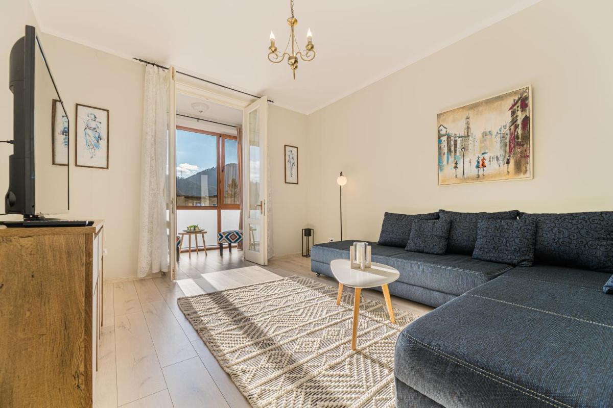 Suitetrails - Chic&View Brasov Apartment