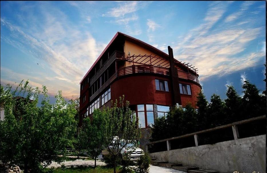 Casa Moroeni - Housity
