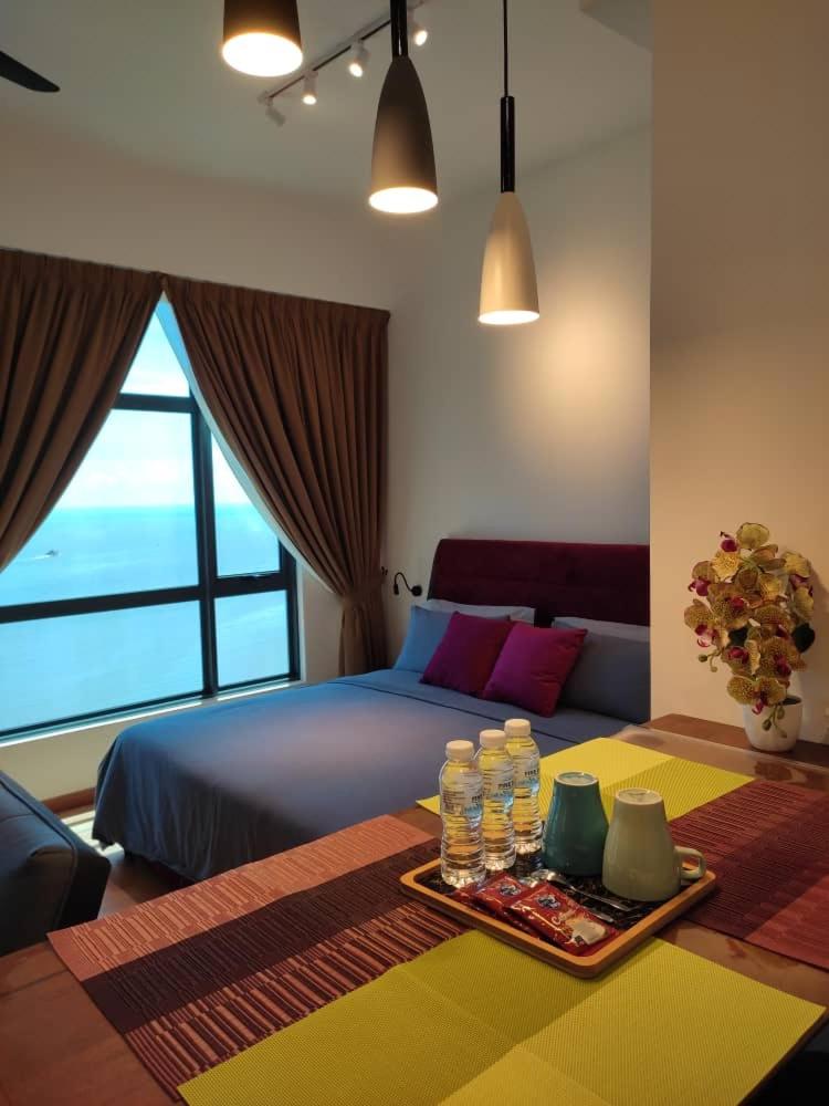 Suitetrails - SEAVIEW Studio with KING BED at Imperium Residence, Kuantan