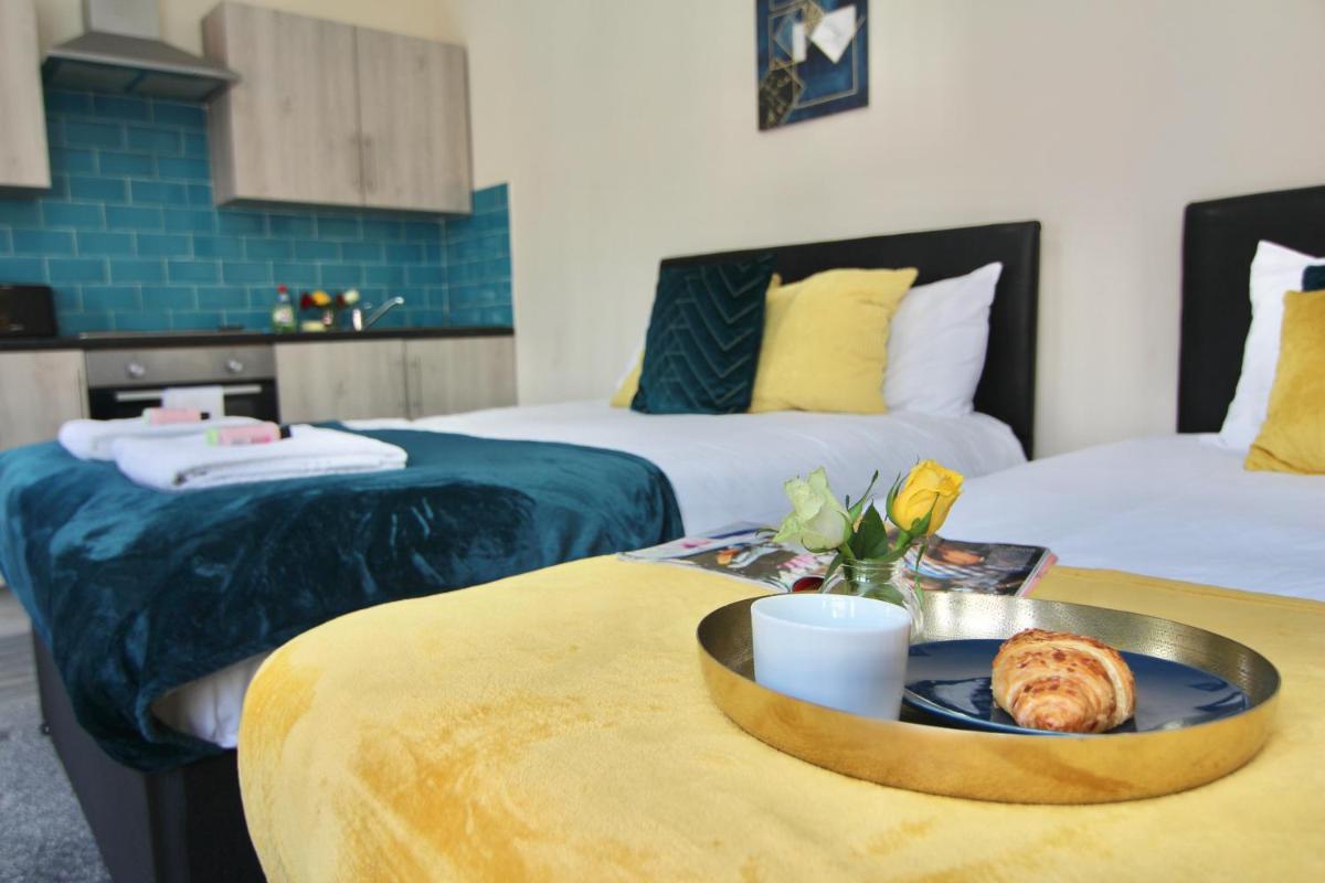 Cosy Studio 3 mins Walk To Coventry Cathedral - Housity