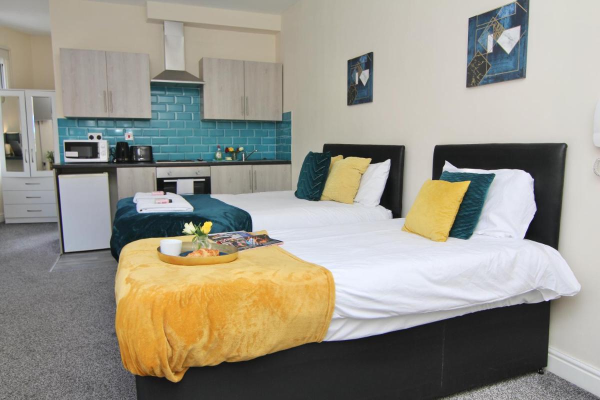 Cosy Studio 3 mins Walk To Coventry Cathedral - Housity