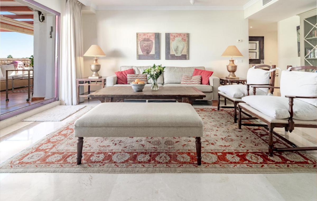 Seaside 3 bedroom Penthouse Next to the Beach in San Pedro - Housity