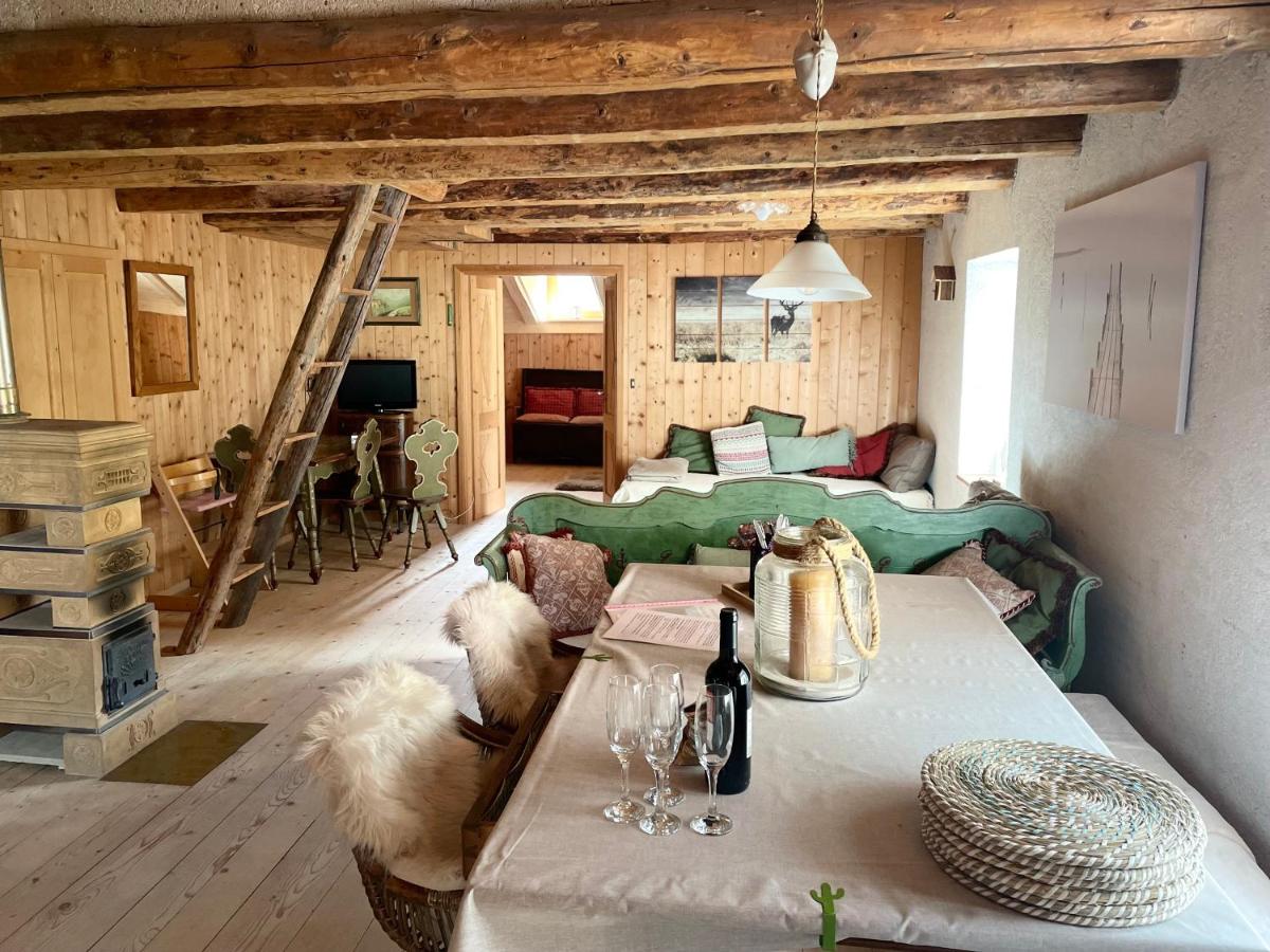 Cherz Romantic House - Housity
