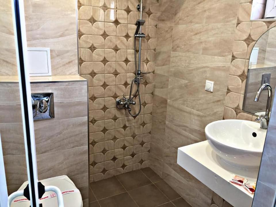 Suitetrails - Family Hotel Kedara