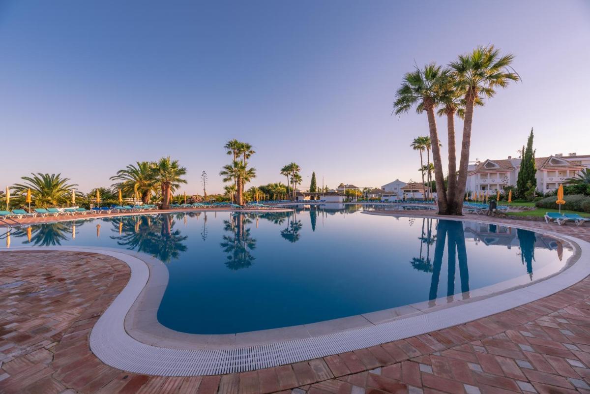 A piscina em ou perto de Golden Club Cabanas