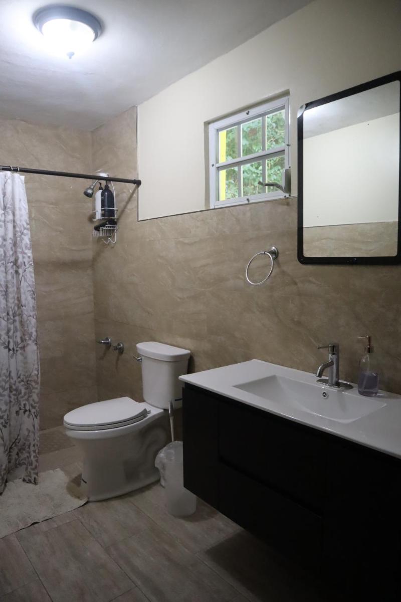 Vega Baja, Country side - Sleeps up to 36, 6BR & 3BA - Housity