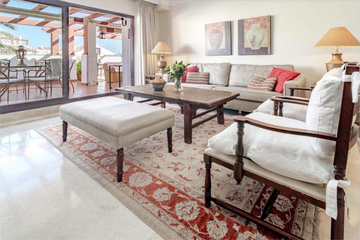 Seaside 3 bedroom Penthouse Next to the Beach in San Pedro - Housity