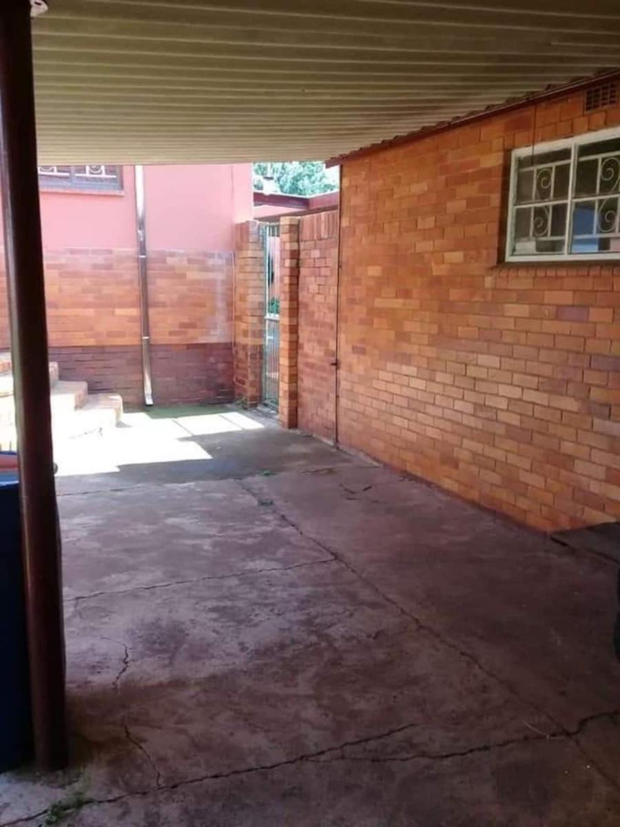 Orchid Doll Guesthouse - Housity