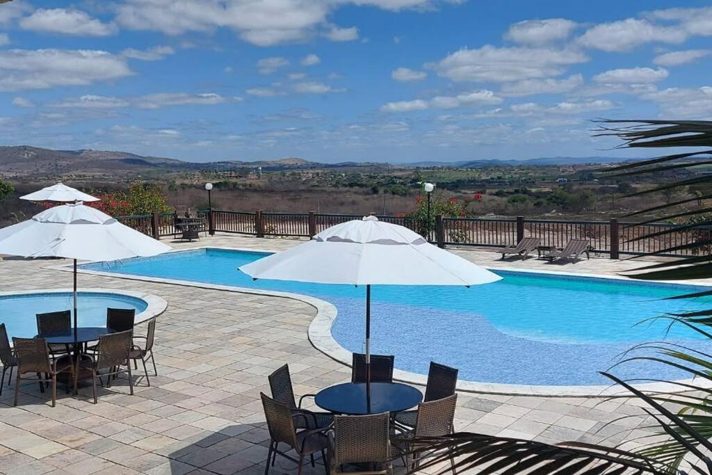 Suitetrails - Excelente flat térreo condomínio villa monte castelo