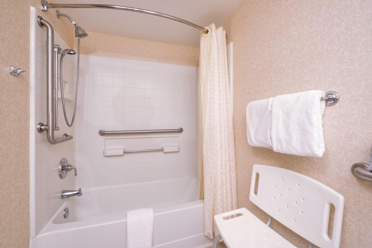 Best Western La Plata Inn - Housity
