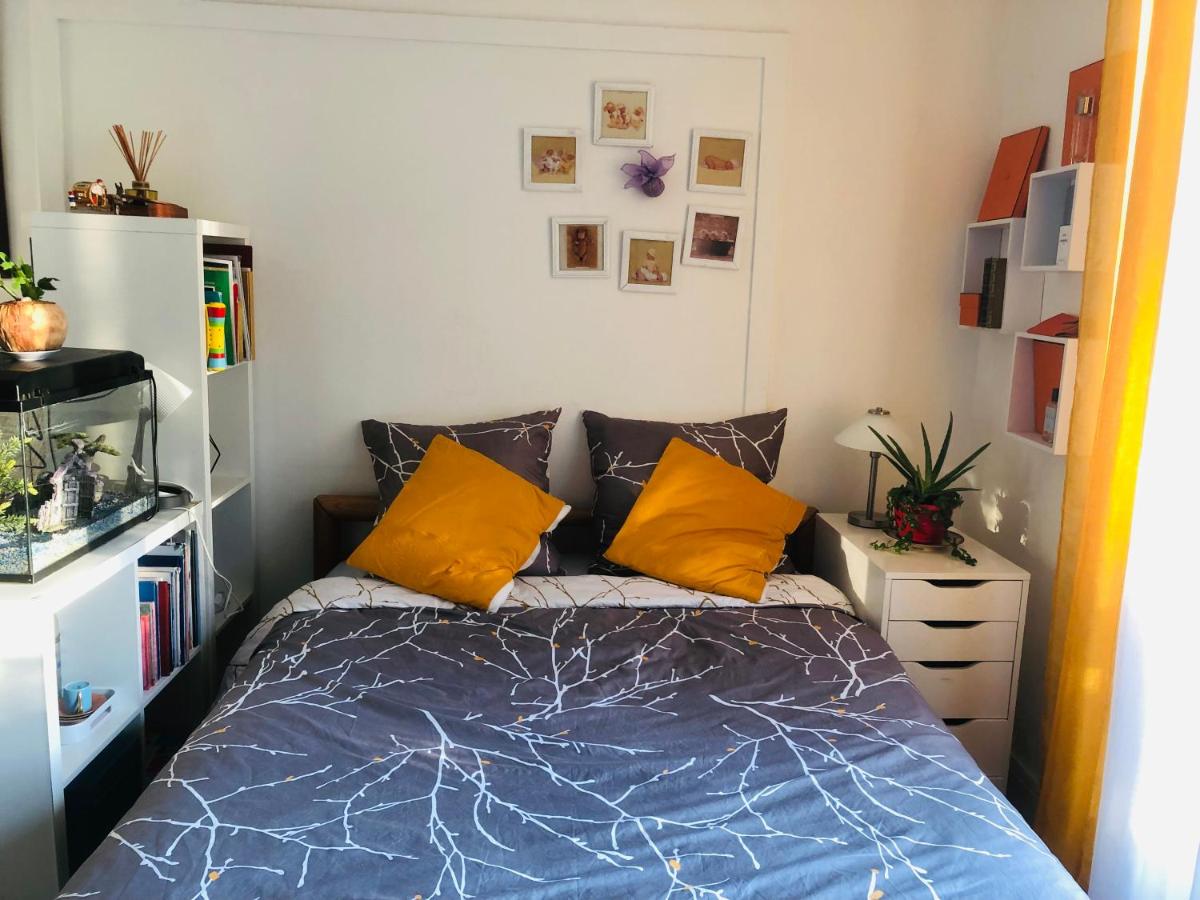 Charmant Room CHEZ NOUS bus direct ORLY - Housity