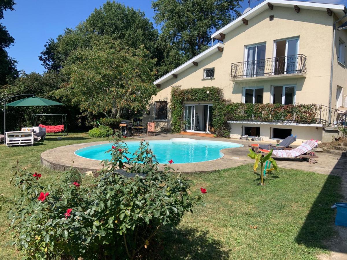 Latresne, Villa Lamothe, 3 chambres au calme au bord de la piste cyclable - Housity