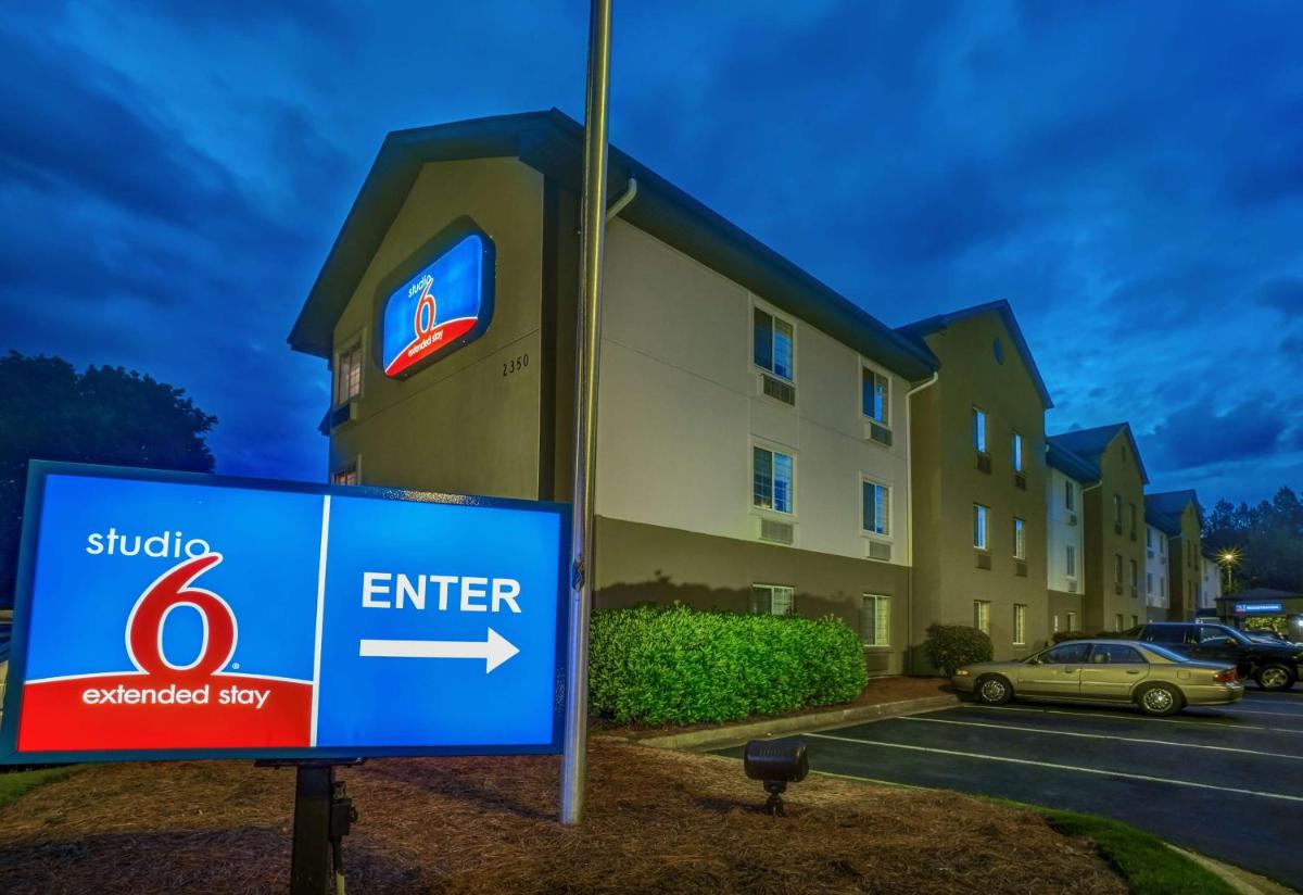 Studio 6 Duluth GA Near Gas South District - Housity