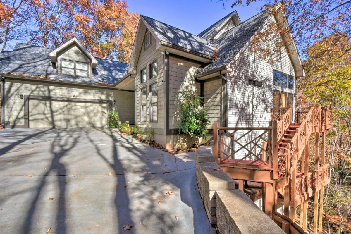 Charming Bent Tree Home with Wraparound Deck! - Housity