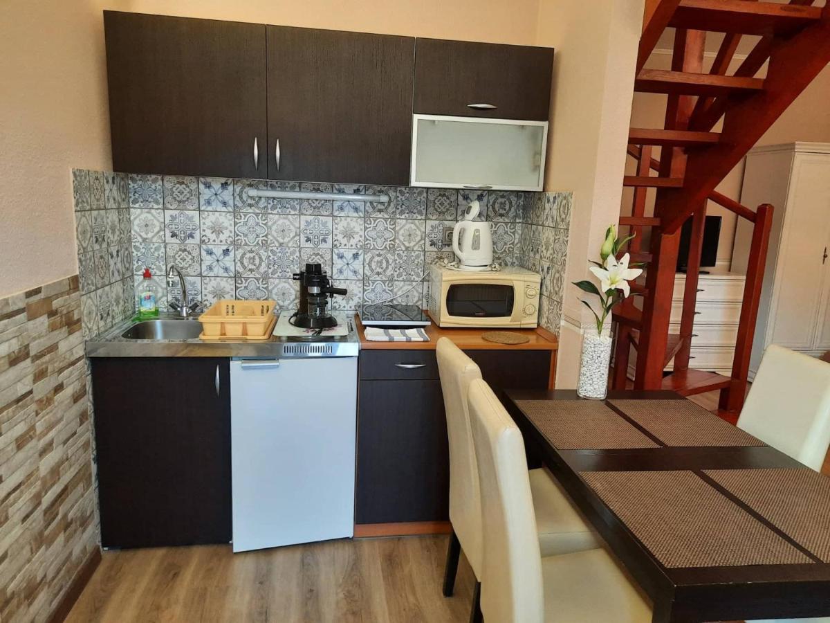 Kék Lagúna Wellness Apartmanok - Housity