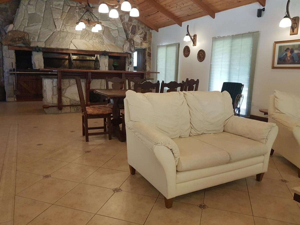 La Deolinda - Housity