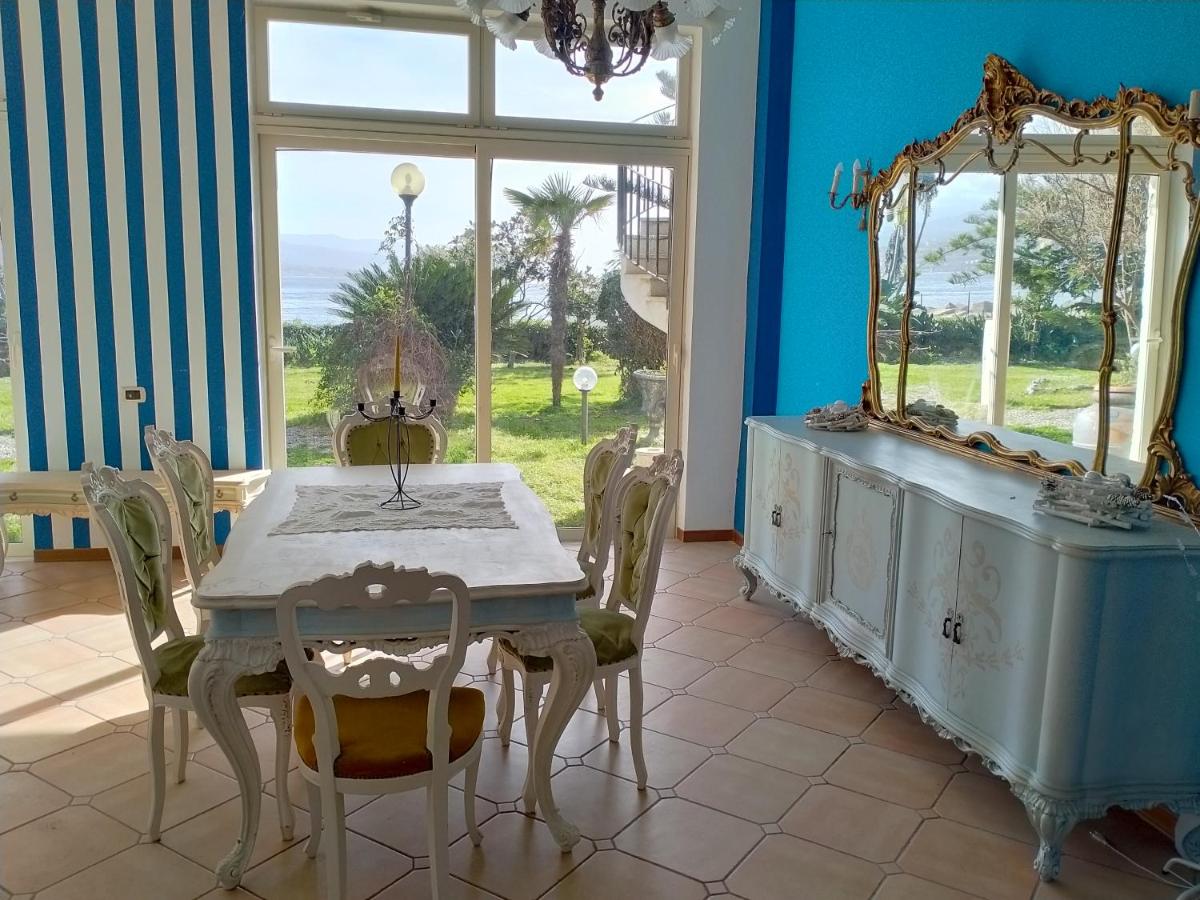 Villa sullo stretto - Housity