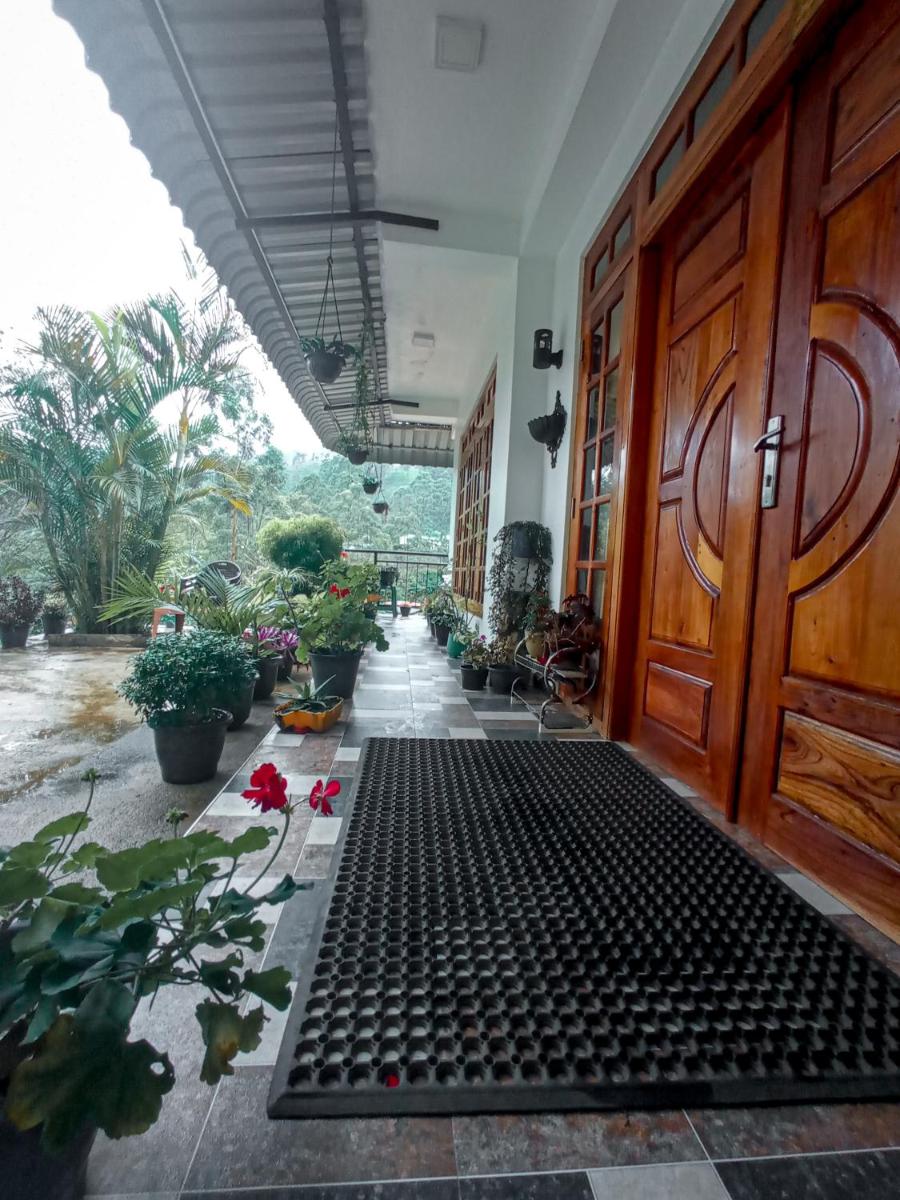 Daffodils Inn - Housity