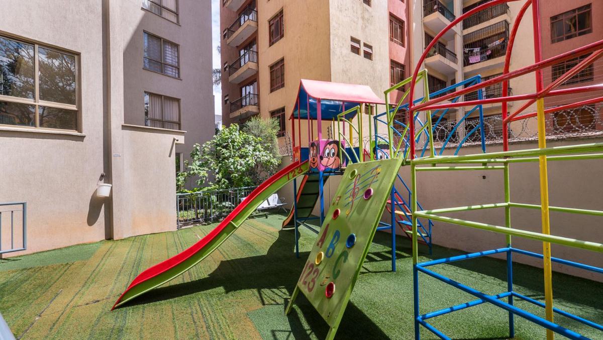 Edmor Lite by Edmor Suites - Housity