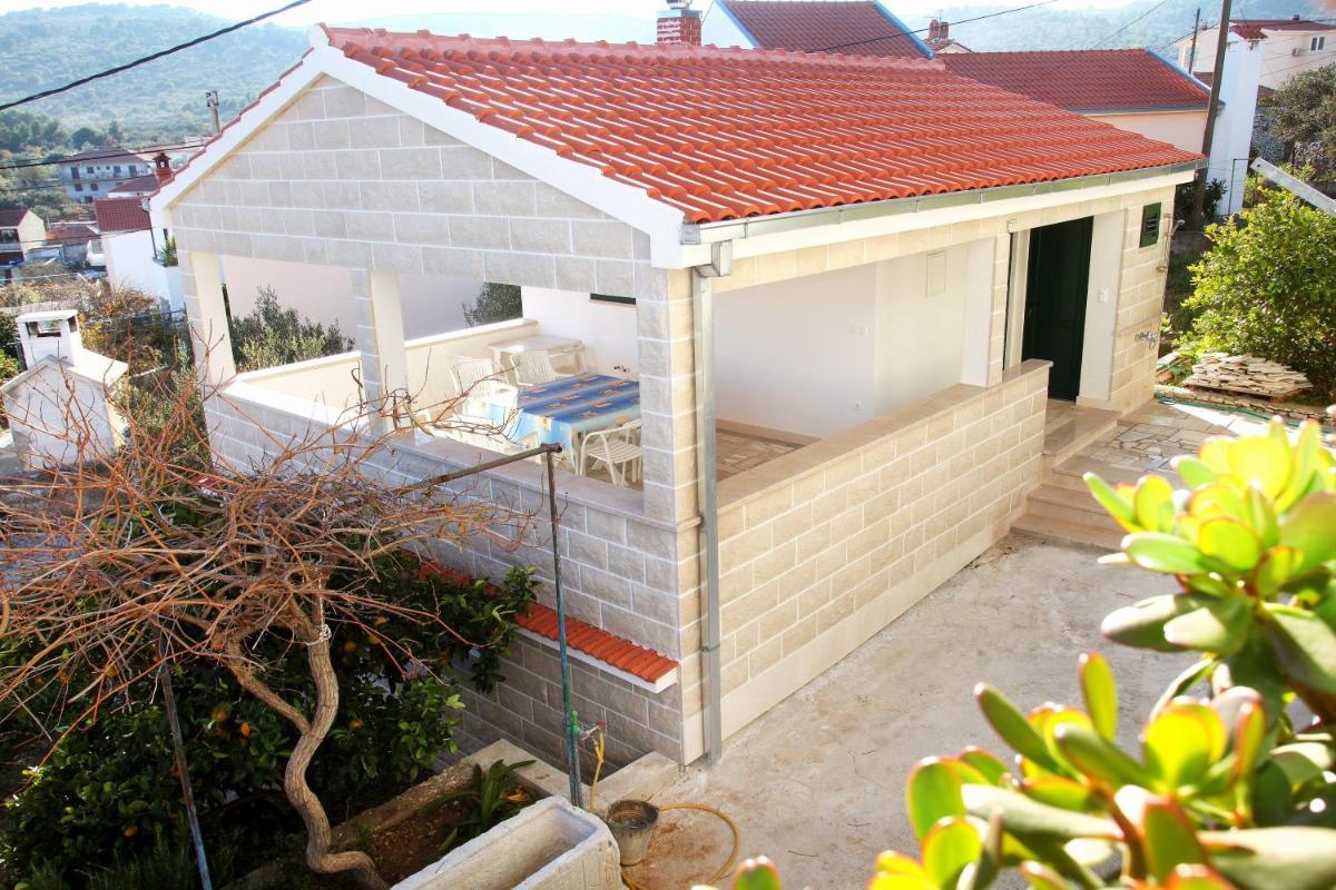 Apartments Nakir - Housity