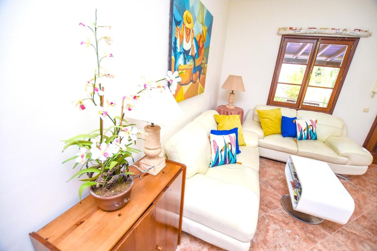 Authentic House in Funchal + City View - Housity