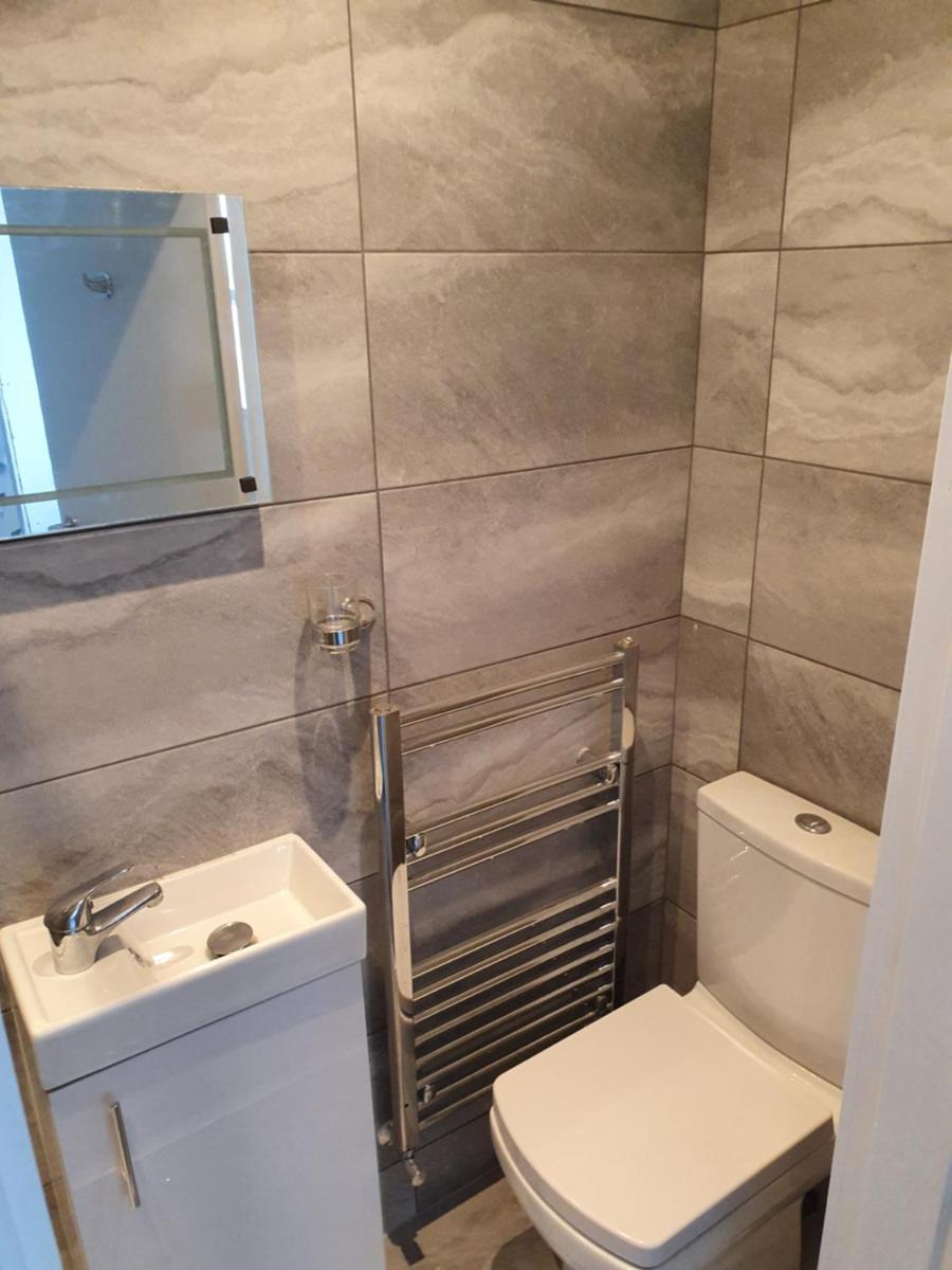 City Centre detached 10 person accommodation - Housity