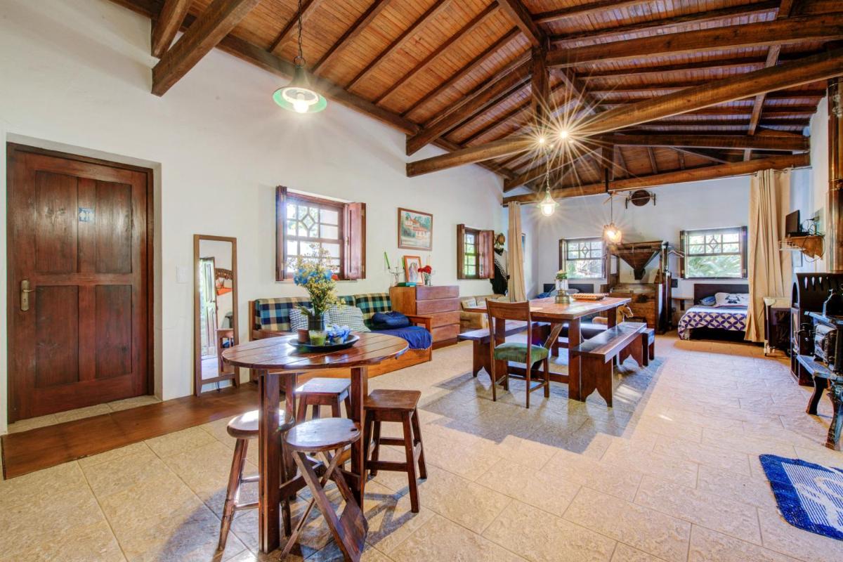 One bedroom house with furnished garden and wifi at Espinho 4 km away from the beach - Housity