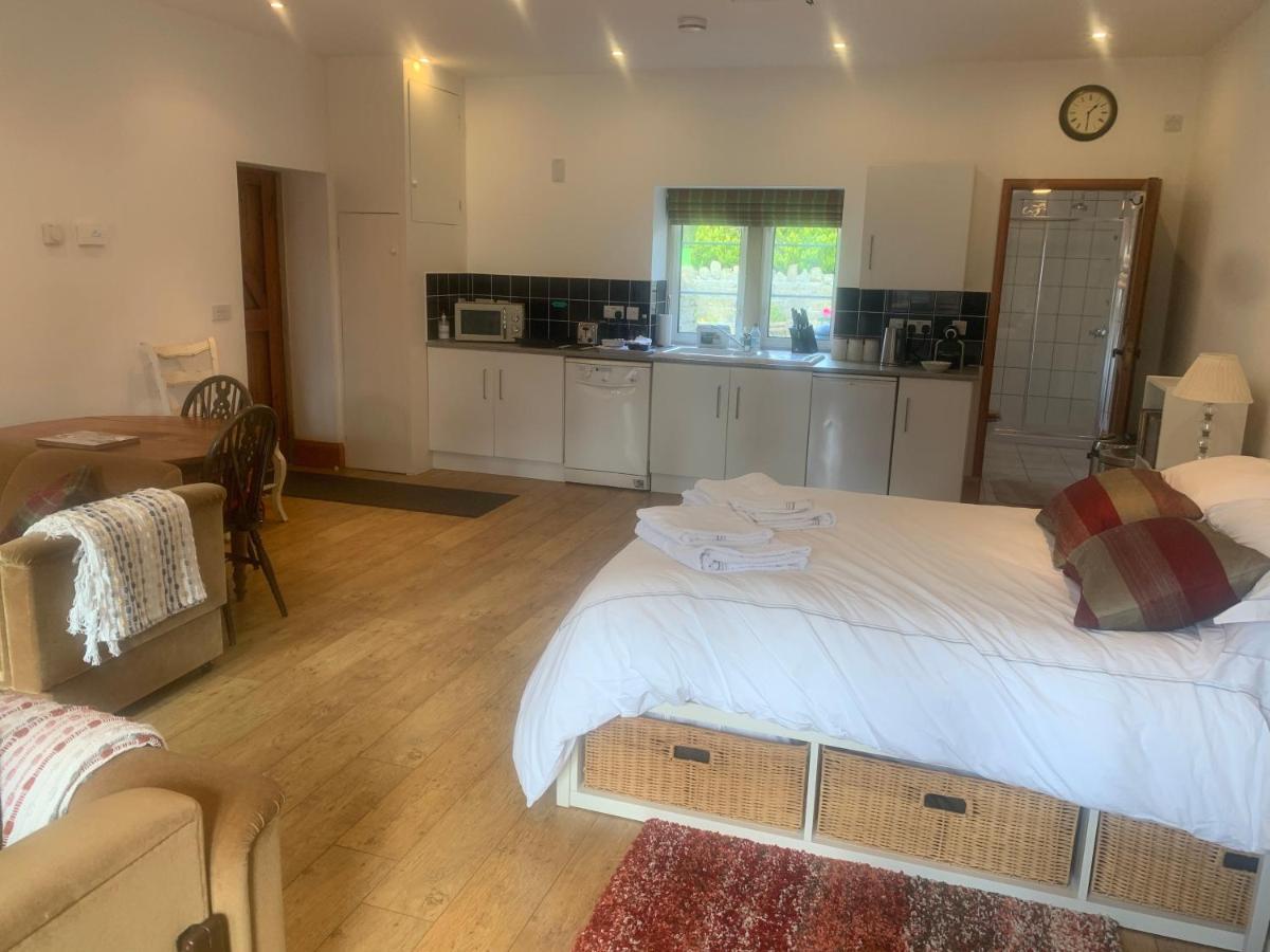 The Cottage at Well House - Housity