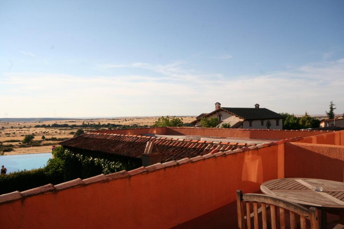 Un balcón o terraza de Hotel El Rancho