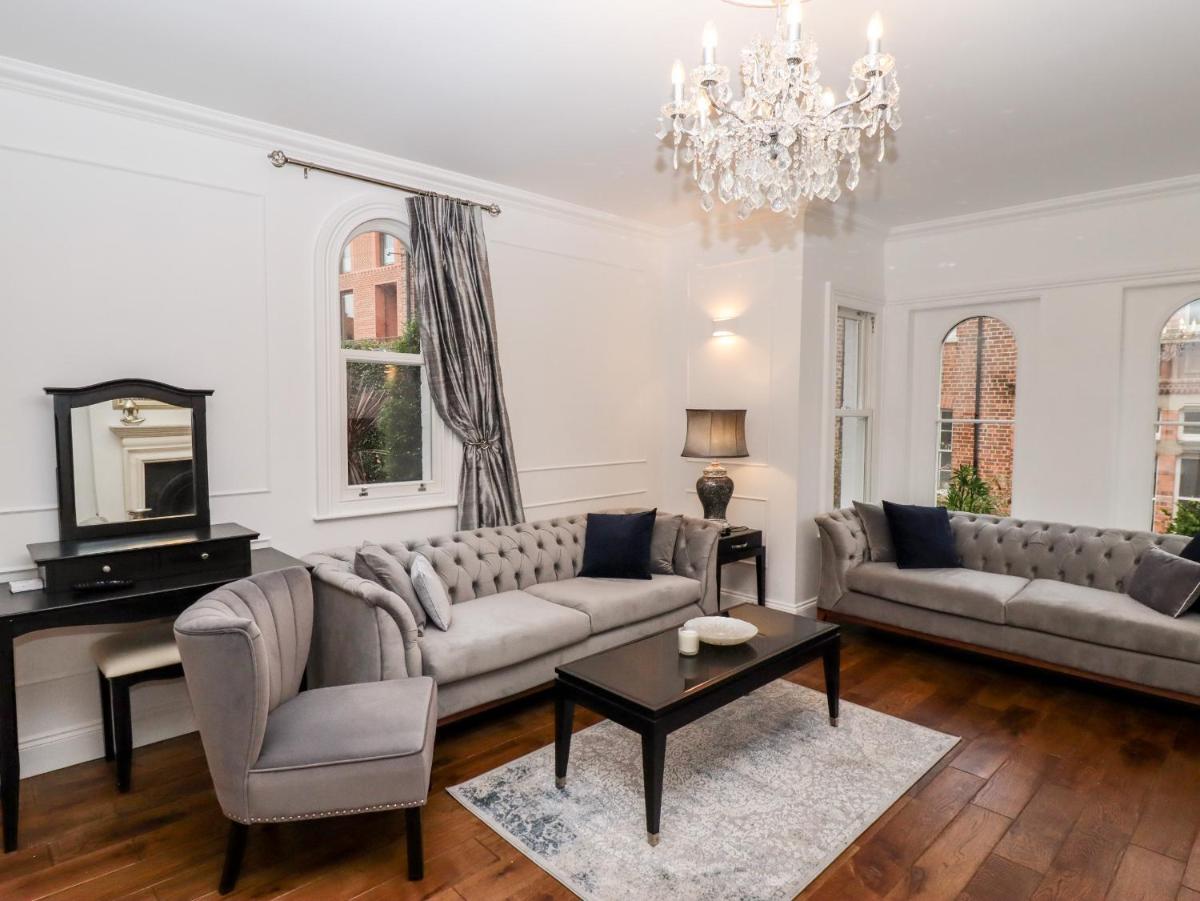 Castlegate House - Housity