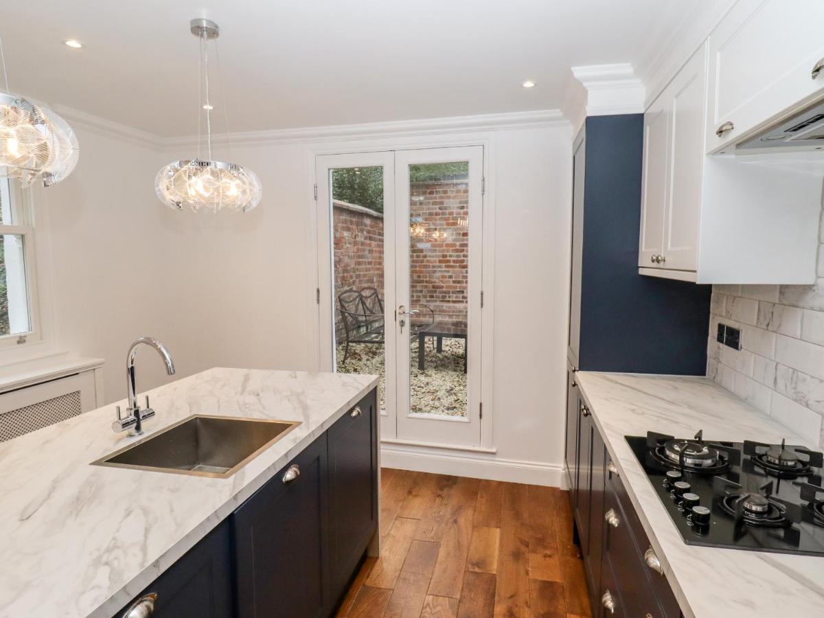 Castlegate House - Housity