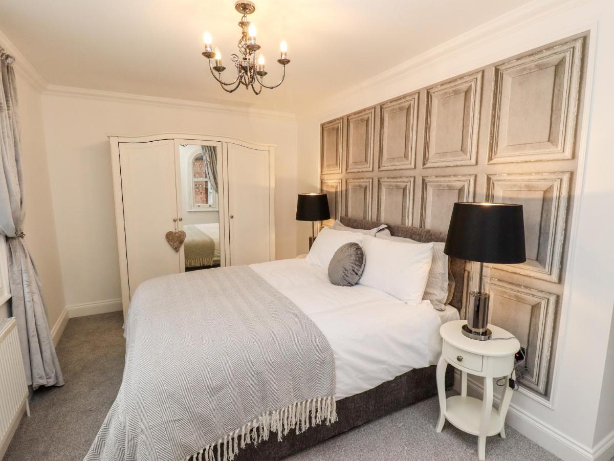 Castlegate House - Housity