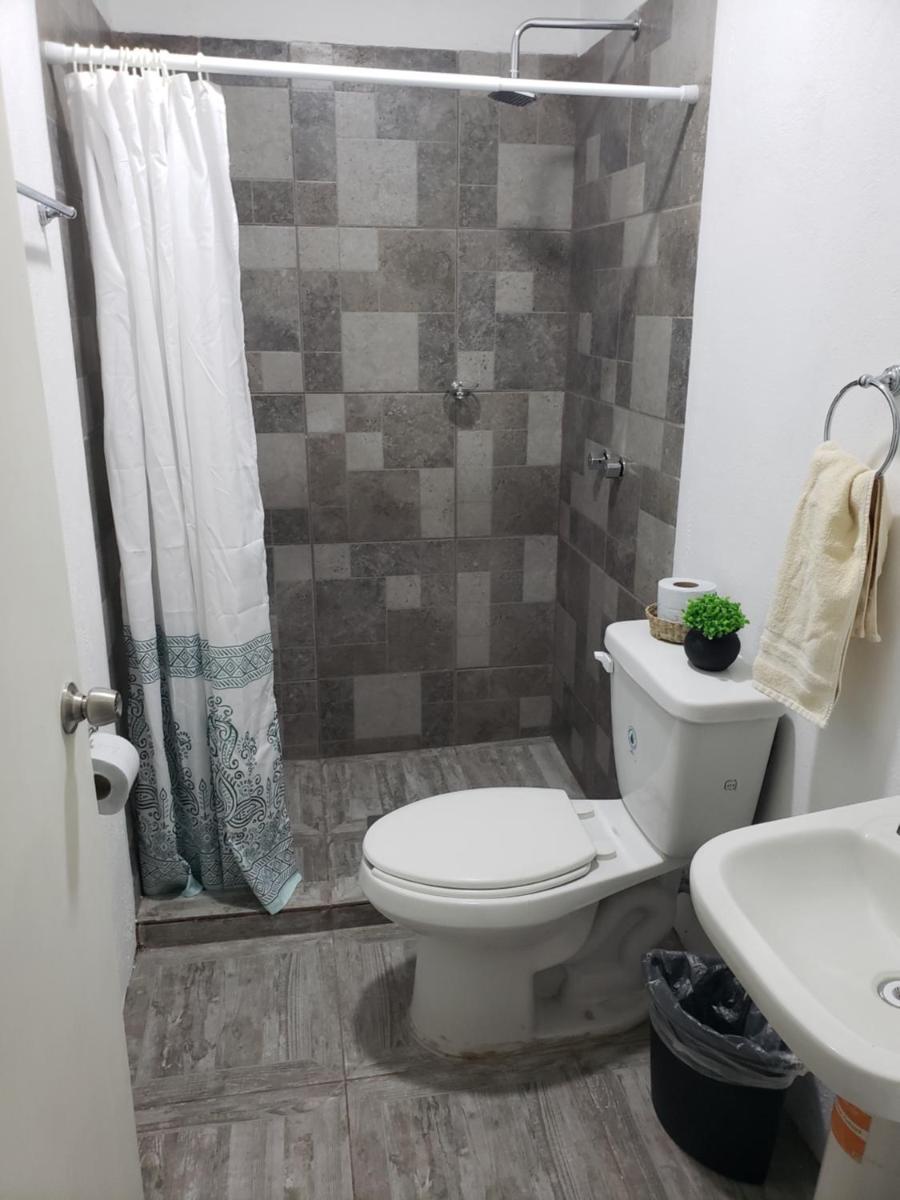 Casa Zona Iteso, Expo Guadalajara, Plaza del Sol, Bugambilias. - Housity