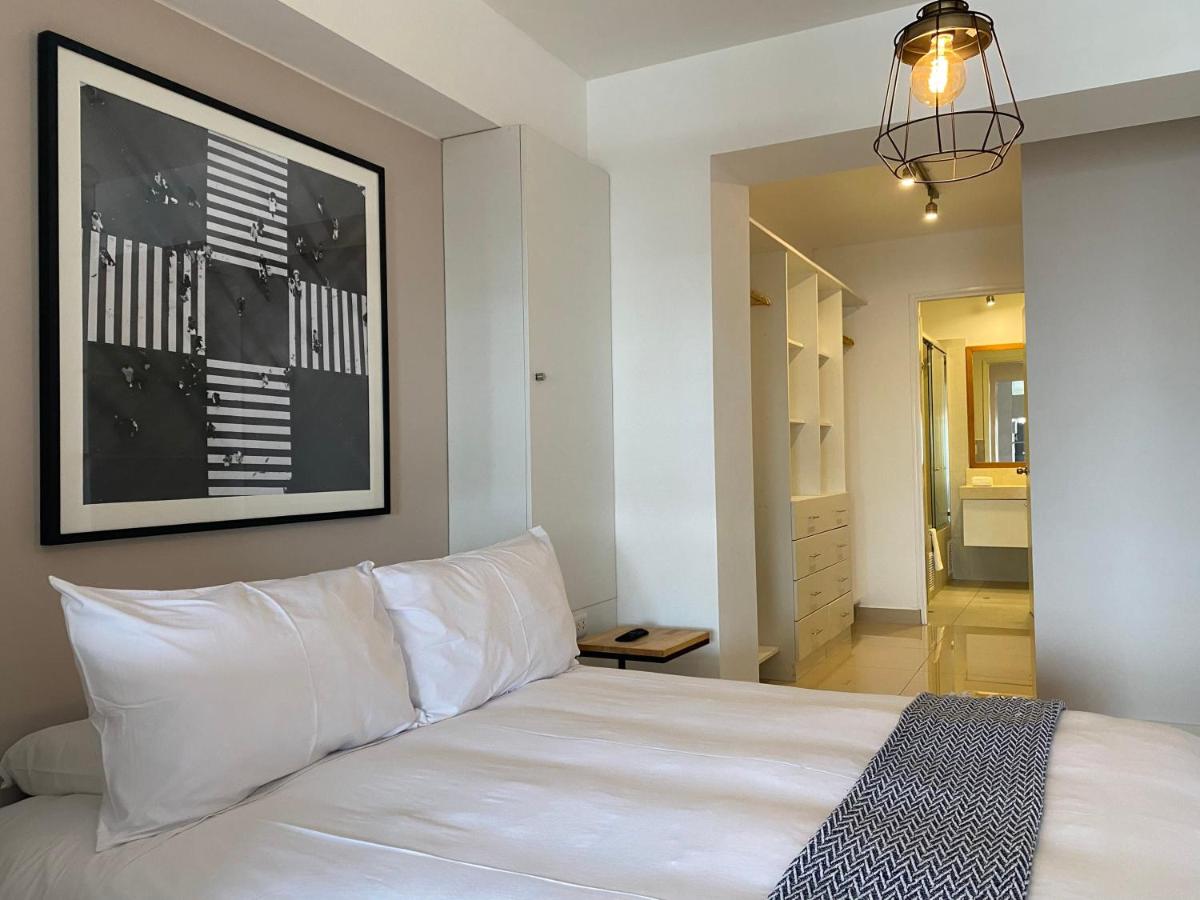 Beautiful 1BR with Balcony in Miraflores - Housity