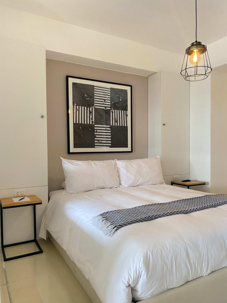Beautiful 1BR with Balcony in Miraflores - Housity