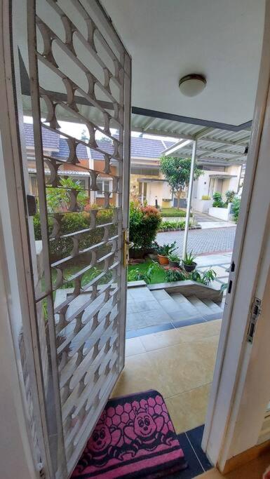 Suitetrails - Villa Outdoor Rancamaya With Netflix, Youtube, SmartTV and Nice Backyard