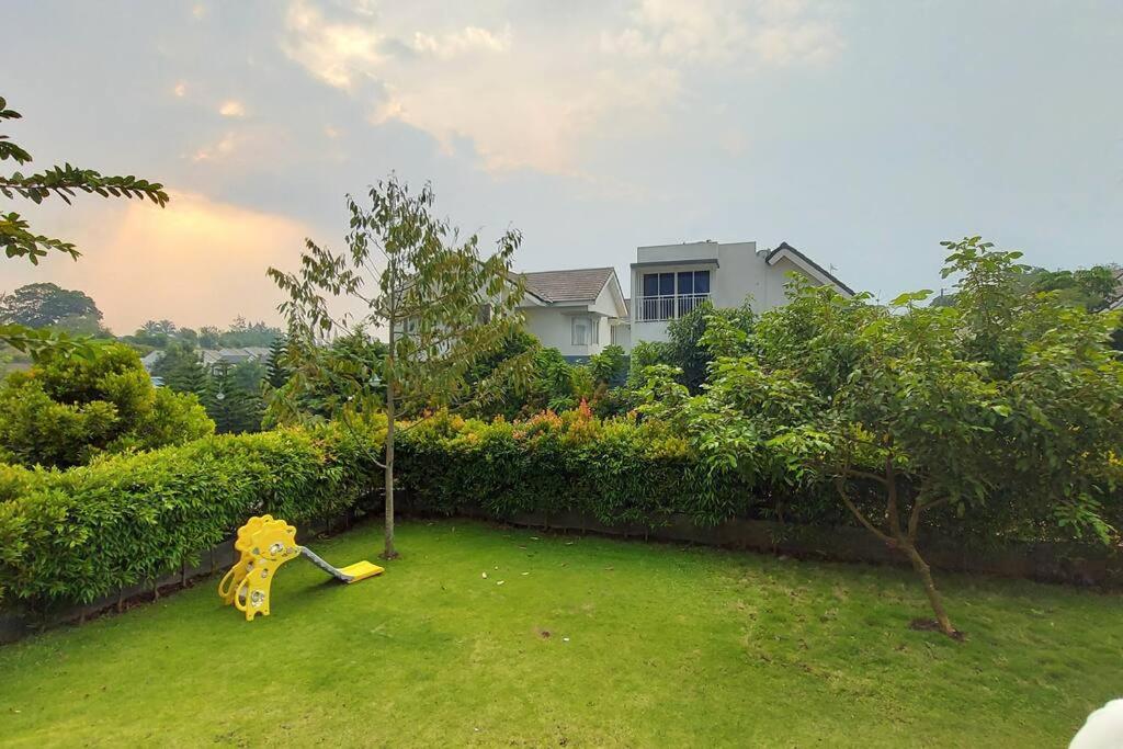 Suitetrails - Villa Outdoor Rancamaya With Netflix, Youtube, SmartTV and Nice Backyard