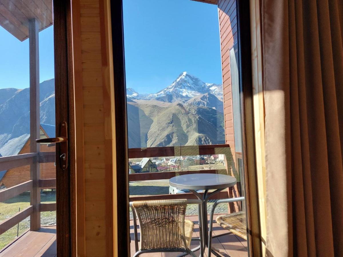 Kazbegi Twins - Housity
