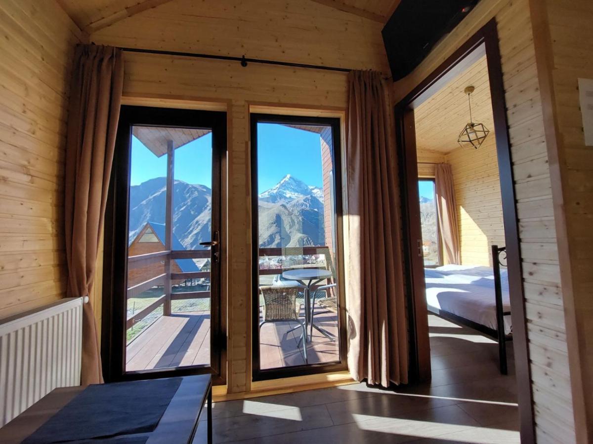 Kazbegi Twins - Housity