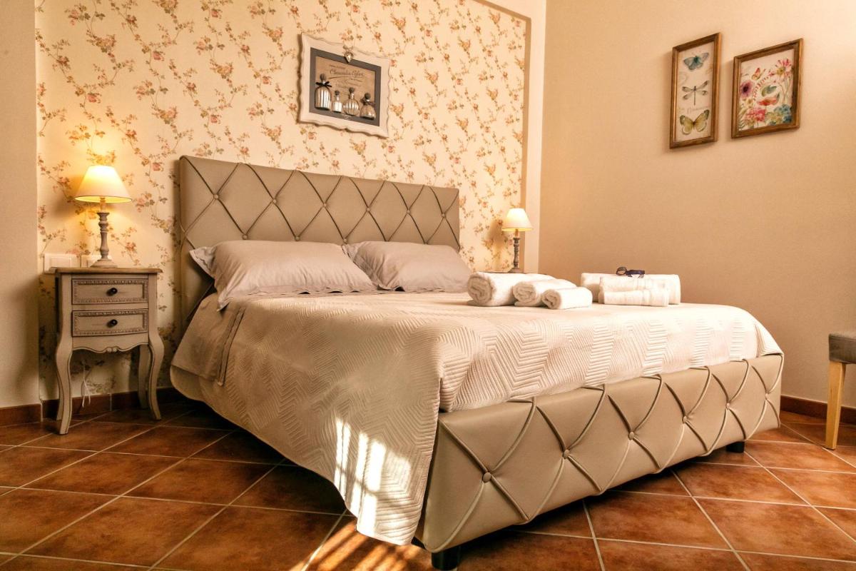 Il Mandorlo Fiorito bed and breakfast - Housity
