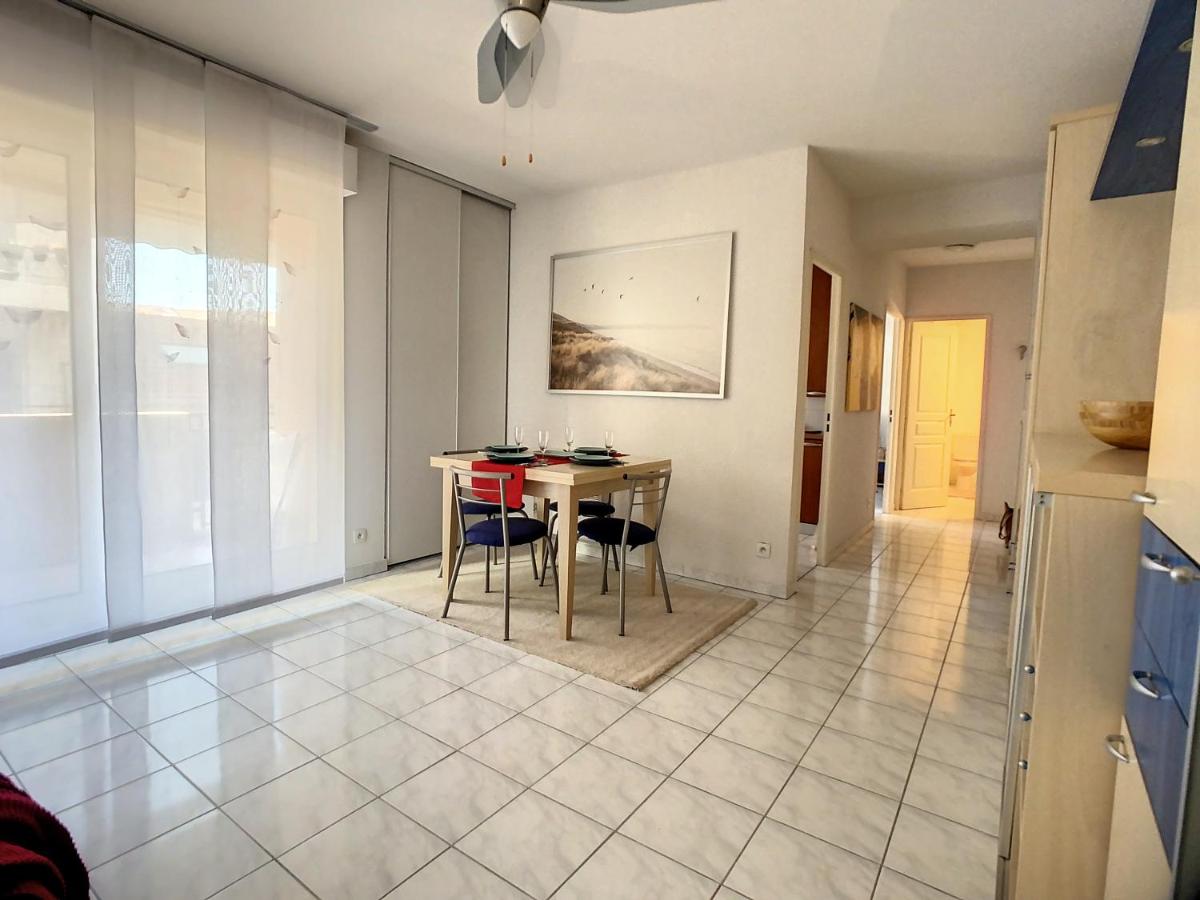 Lovely apartment near the old town -free parking! - Housity
