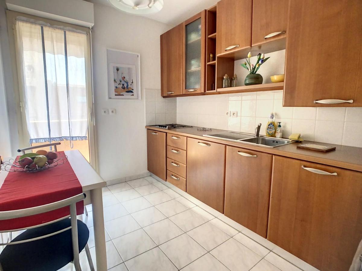 Lovely apartment near the old town -free parking! - Housity