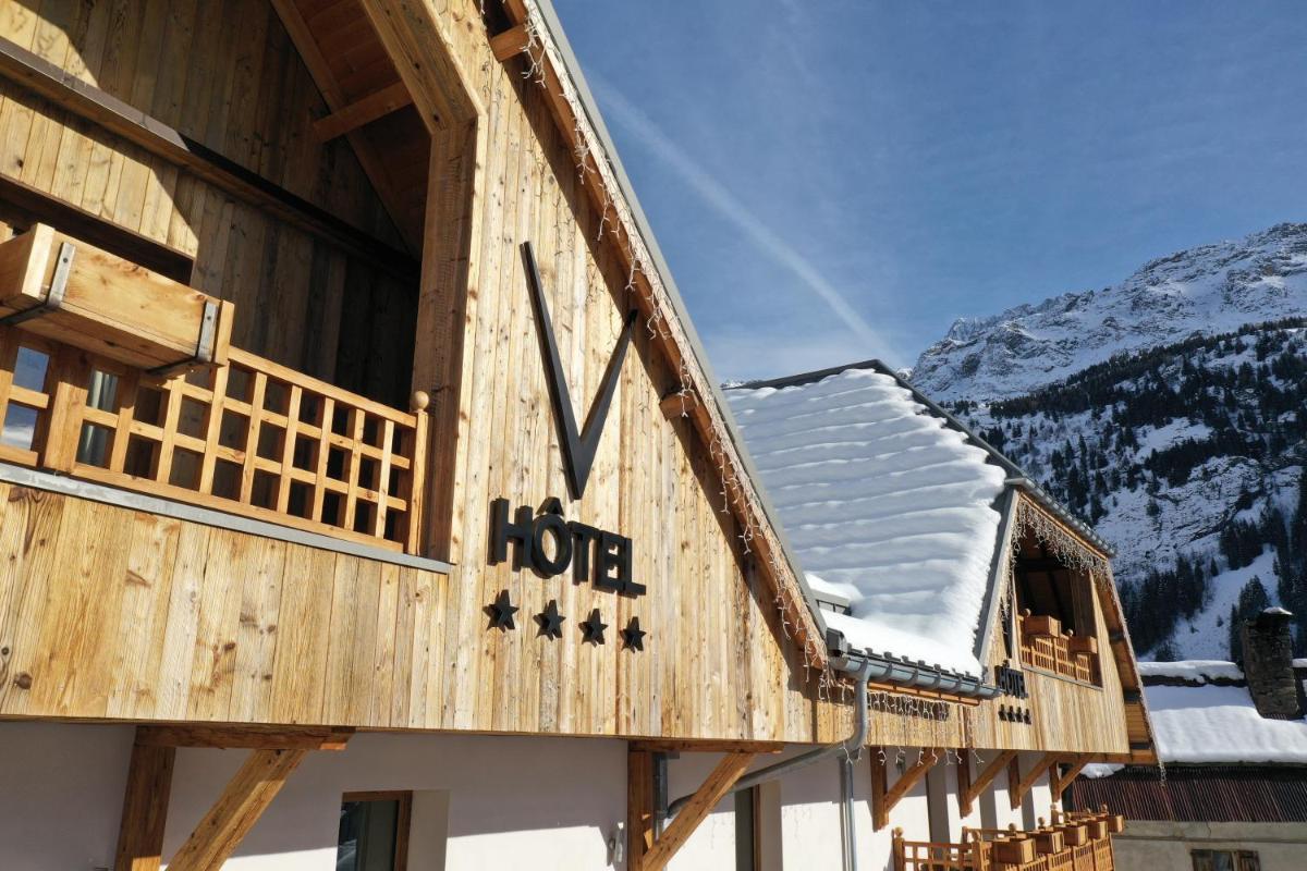 Vue générale sur la montagne ou vue sur la montagne depuis l'hôtel